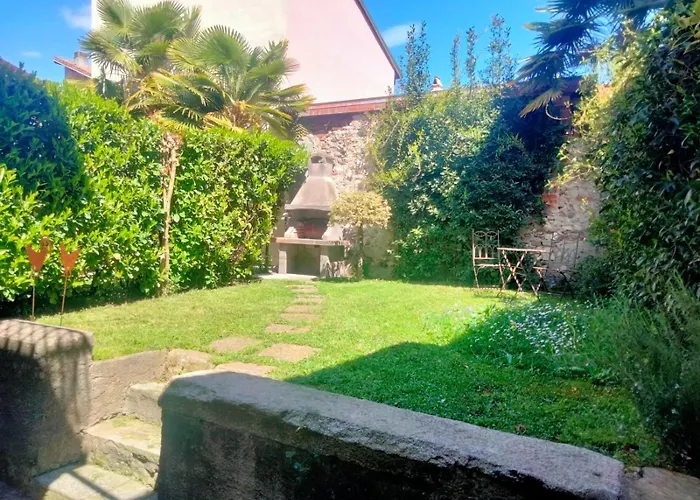 Dom wakacyjny Residenza Esse Angera